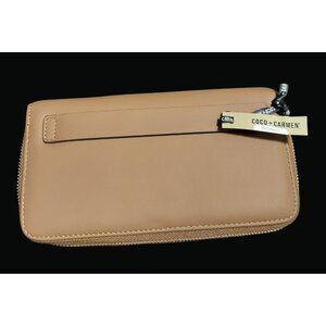 Coco + Carmen Womens Tan Wallet With Handle & Zippered Closure U01 N